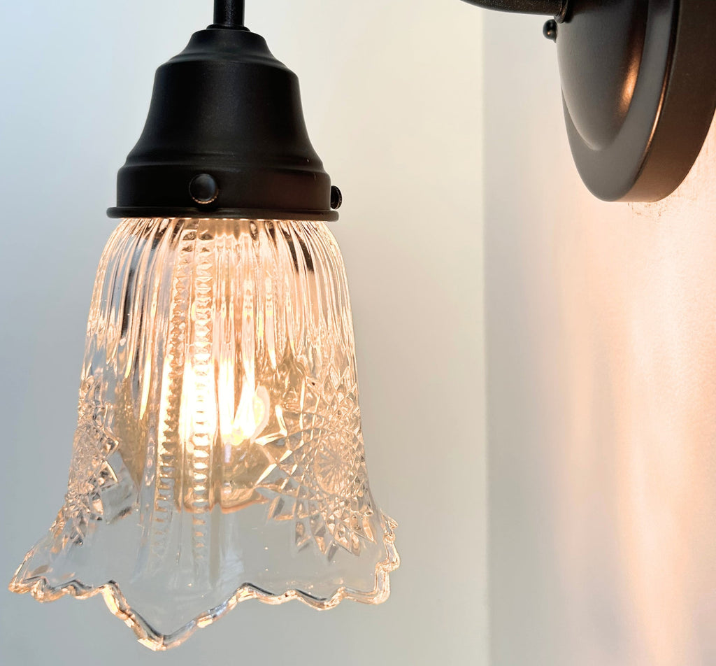 Antique Diamond Floral Flare Wall Sconce Light