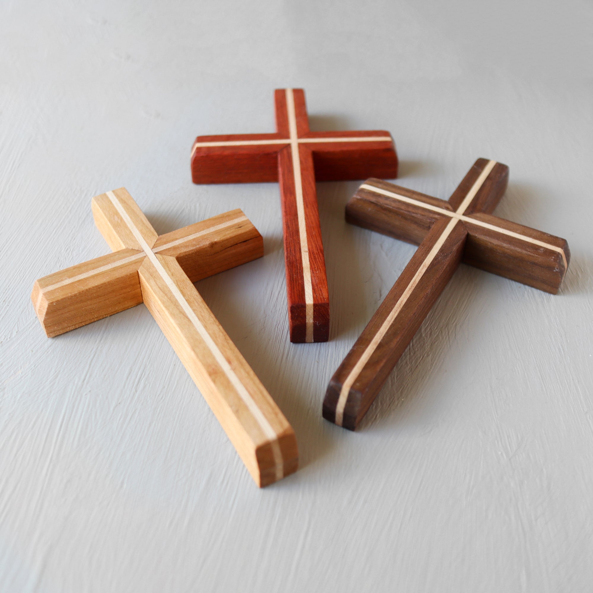 The Thinline Cross