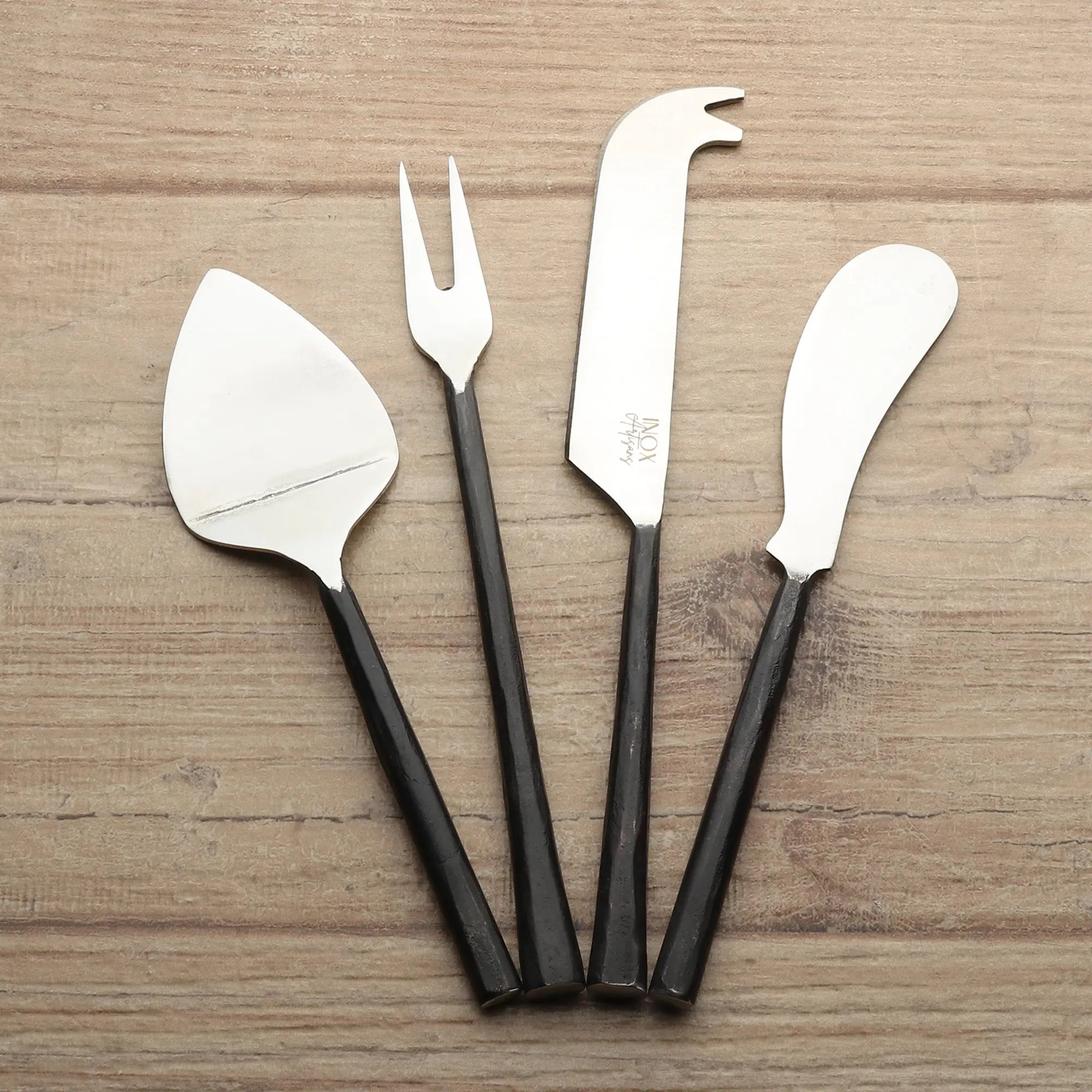 SUNDANCE BLACK CHEESE ACCESSORIES 4 PC. SET